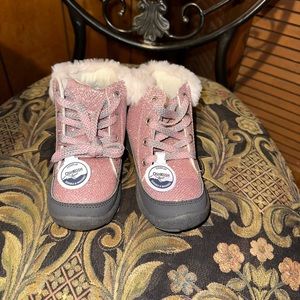 Kids winter boots